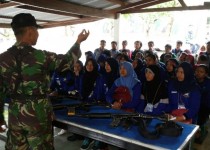 Bekerjasama dengan Kodam VII Wirabuana, Perbakin Unhas Kenalkan Senjata Api pada Anggota Baru