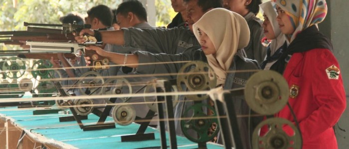 Suara Letusan Senjata Mewarnai Kunjungan Mahasiswa UIN Alauddin ke Kampus Unhas Hari Ini.