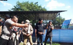 Ketua Pengkot Perbakin Makassar pada Eksebisi Air Soft Gun
